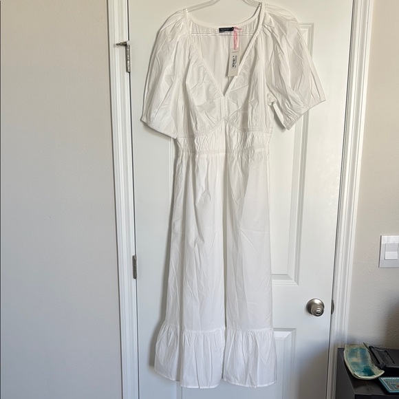 Vineyard Vines Dresses & Skirts - NWT Vineyard Vines White Maxi Poplin VNECK Midi Dress XXL